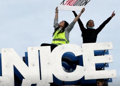 فرانسه؛ تظاهرات علیه ممنوعیت عکاسی از پلیس (